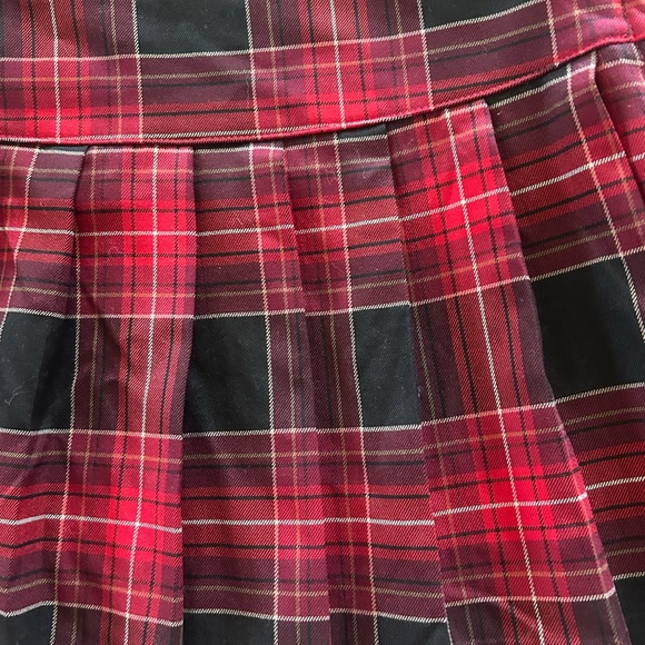 H&M Kids Red and Black Plaid Skirt - Picture 2 of 5